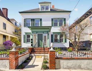 115 Mill St, New Bedford, Massachusetts, 5 Bedrooms Bedrooms, 13 Rooms Rooms,3.5 BathroomsBathrooms,Residential Income,For Sale,Mill St,73516299