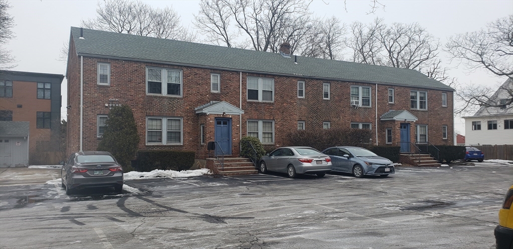 260 Main Street, Medford, Massachusetts, 1 Bedroom Bedrooms, 3 Rooms Rooms,1 BathroomBathrooms,Residential Lease,For Rent,Main Street,73516331
