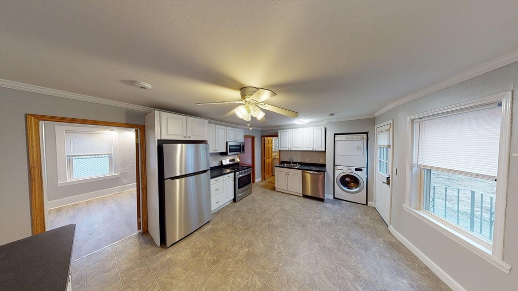 22-24 Gladstone Street, Everett, Massachusetts, 3 Bedrooms Bedrooms, 7 Rooms Rooms,1 BathroomBathrooms,Residential Lease,For Rent,Gladstone Street,73516341