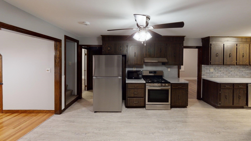 22-24 Gladstone Street, Everett, Massachusetts, 5 Bedrooms Bedrooms, 8 Rooms Rooms,1 BathroomBathrooms,Residential Lease,For Rent,Gladstone Street,73516340