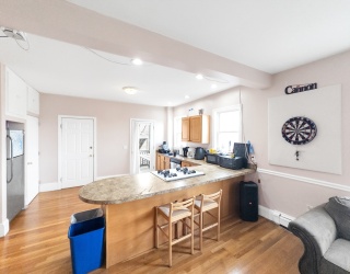 32 Fisher Ave, Boston, Massachusetts, 4 Bedrooms Bedrooms, 5 Rooms Rooms,1 BathroomBathrooms,Residential Lease,For Rent,Fisher Ave,73516346