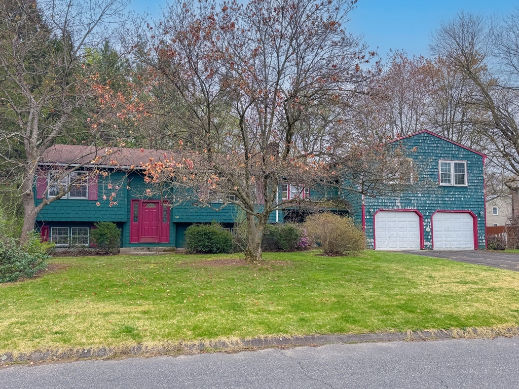 60 White Fox Rd, Agawam, Massachusetts, 2 Bedrooms Bedrooms, 6 Rooms Rooms,1 BathroomBathrooms,Residential,For Sale,White Fox Rd,73516347