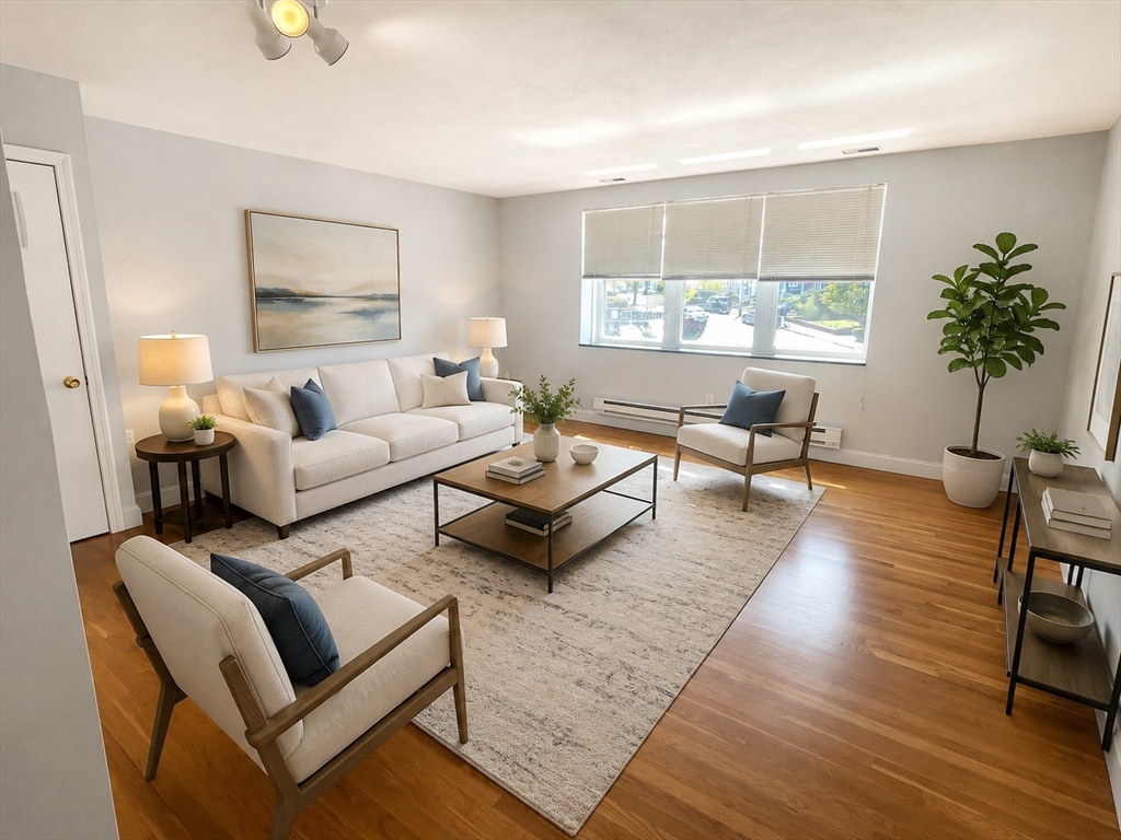 530 Vfw Parkway, Boston, Massachusetts, 1 Bedroom Bedrooms, 4 Rooms Rooms,1 BathroomBathrooms,Residential Lease,For Rent,Vfw Parkway,73516351