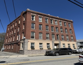 112 School, Clinton, Massachusetts, 30 Bedrooms Bedrooms, 38 Rooms Rooms,8 BathroomsBathrooms,Residential Income,For Sale,School,73516363