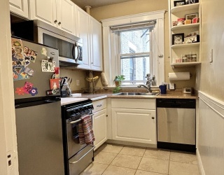 1572 Commonwealth Ave, Boston, Massachusetts, 1 Room Rooms,1 BathroomBathrooms,Residential Lease,For Rent,Commonwealth Ave,73516370