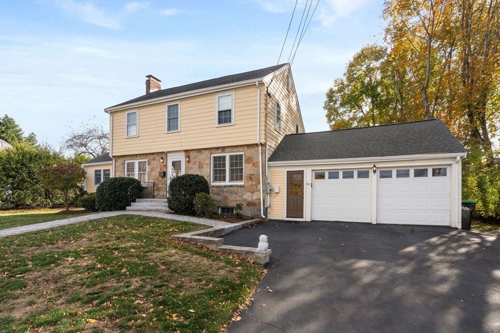 58 Morton St, Needham, Massachusetts, 3 Bedrooms Bedrooms, 7 Rooms Rooms,2.5 BathroomsBathrooms,Residential,For Sale,Morton St,73479971