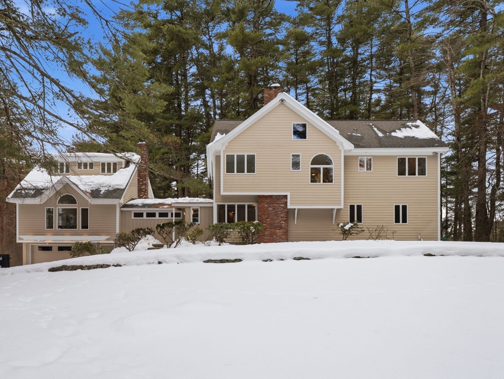 47 Harold Parker Rd, Andover, Massachusetts, 4 Bedrooms Bedrooms, 11 Rooms Rooms,3.5 BathroomsBathrooms,Residential,For Sale,Harold Parker Rd,73482381