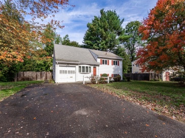 53 Davidson Road, Framingham, Massachusetts, 3 Bedrooms Bedrooms, 6 Rooms Rooms,2 BathroomsBathrooms,Residential,For Sale,Davidson Road,73496425