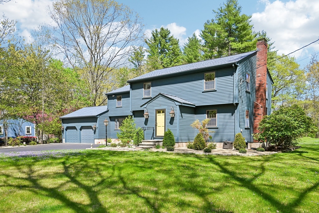 60 Wheeler Rd, Stow, Massachusetts, 4 Bedrooms Bedrooms, 9 Rooms Rooms,2.5 BathroomsBathrooms,Residential,For Sale,Wheeler Rd,73516366