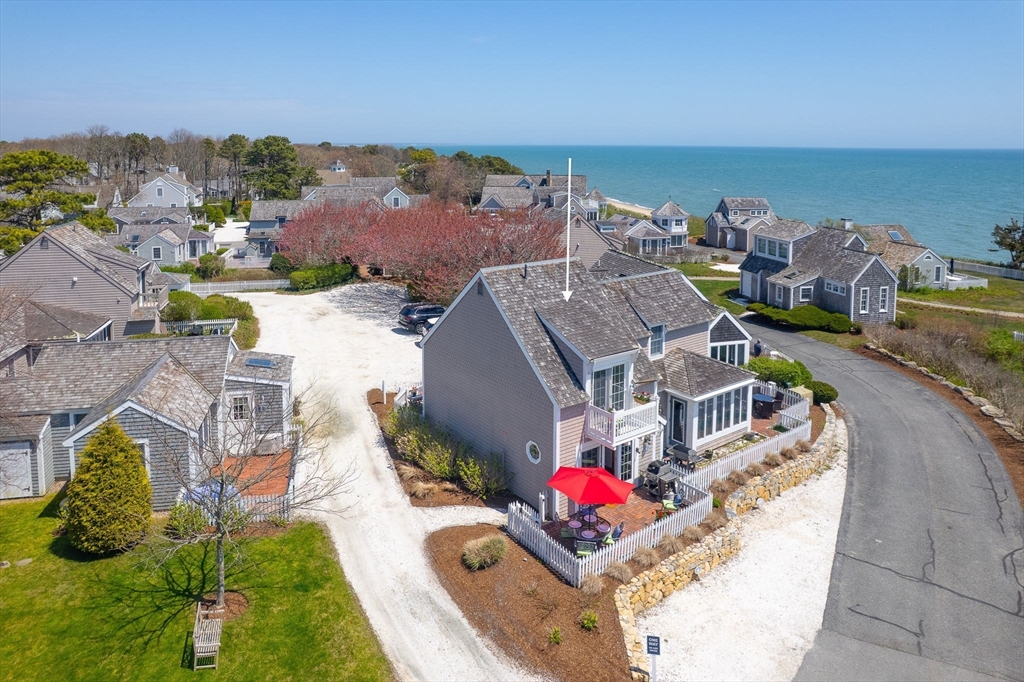4 Race Point Rd, Mashpee, Massachusetts, 2 Bedrooms Bedrooms, 5 Rooms Rooms,1.5 BathroomsBathrooms,Residential,For Sale,Race Point Rd,73516527