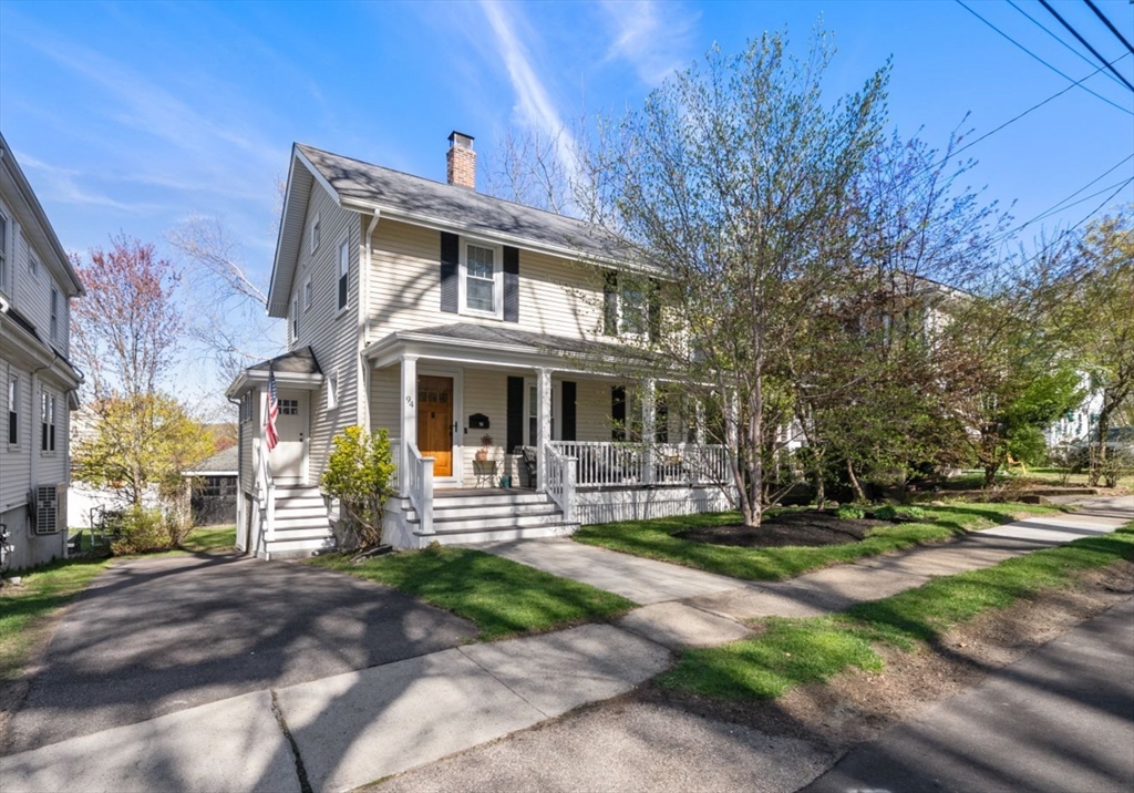 94 Grafton Ave, Milton, Massachusetts, 3 Bedrooms Bedrooms, 7 Rooms Rooms,1.5 BathroomsBathrooms,Residential,For Sale,Grafton Ave,73516528