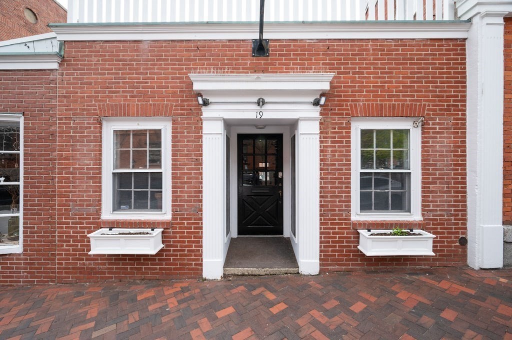 19 Green Street, Newburyport, Massachusetts, ,Commercial Lease,For Rent,Green Street,73516795