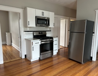 504-506 Cross Street, Malden, Massachusetts, 3 Bedrooms Bedrooms, 5 Rooms Rooms,1 BathroomBathrooms,Residential Lease,For Rent,Cross Street,73516532