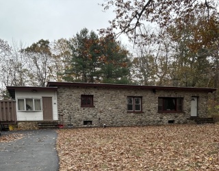 845 Stafford St, Leicester, Massachusetts, 3 Bedrooms Bedrooms, 7 Rooms Rooms,1 BathroomBathrooms,Residential,For Sale,Stafford St,73477173