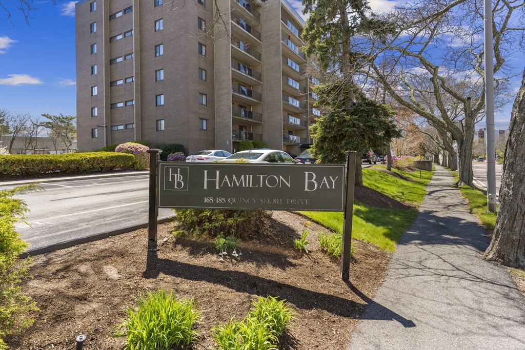 175 Quincy Shore Dr, Quincy, Massachusetts, 2 Bedrooms Bedrooms, 5 Rooms Rooms,2 BathroomsBathrooms,Residential,For Sale,Quincy Shore Dr,73516464