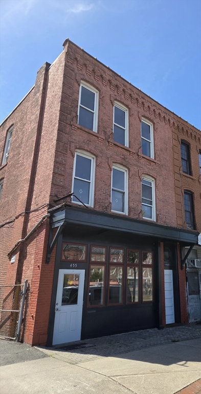 435-455 State Street, Springfield, Massachusetts, 6 Bedrooms Bedrooms, 10 Rooms Rooms,3 BathroomsBathrooms,Residential Income,For Sale,State Street,73516459