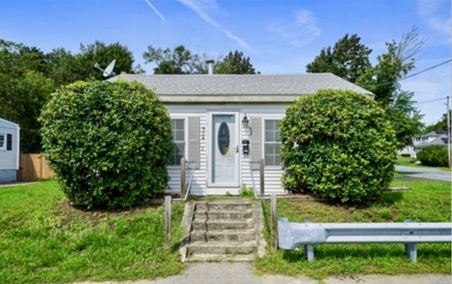 936 Centre, Brockton, Massachusetts, 3 Bedrooms Bedrooms, 5 Rooms Rooms,1 BathroomBathrooms,Residential,For Sale,Centre,73516626