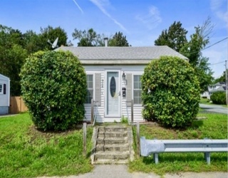 936 Centre, Brockton, Massachusetts, 3 Bedrooms Bedrooms, 5 Rooms Rooms,1 BathroomBathrooms,Residential,For Sale,Centre,73516626