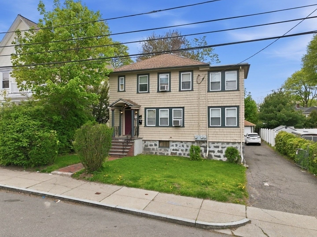 18 Lexington Ave, Boston, Massachusetts, 6 Bedrooms Bedrooms, 14 Rooms Rooms,2 BathroomsBathrooms,Residential Income,For Sale,Lexington Ave,73516488