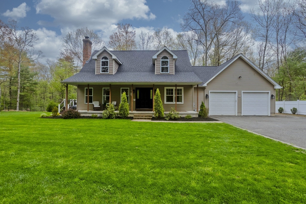 317 Chicopee Street, Granby, Massachusetts, 4 Bedrooms Bedrooms, 8 Rooms Rooms,2.5 BathroomsBathrooms,Residential,For Sale,Chicopee Street,73516493