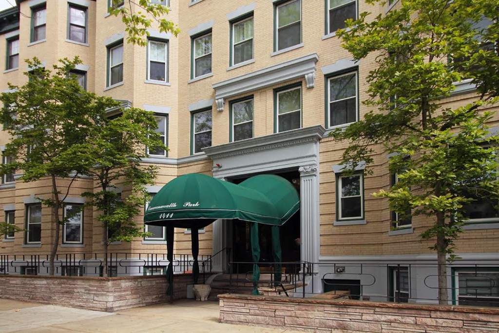 1411 Commonwealth Ave., Boston, Massachusetts, 2 Bedrooms Bedrooms, 4 Rooms Rooms,1 BathroomBathrooms,Residential Lease,For Rent,Commonwealth Ave.,73516656