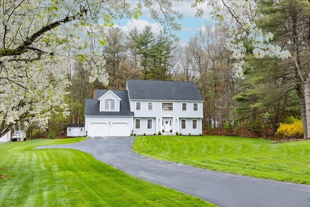 16 Shipley Cir, Westford, Massachusetts, 5 Bedrooms Bedrooms, 11 Rooms Rooms,3.5 BathroomsBathrooms,Residential,For Sale,Shipley Cir,73516492