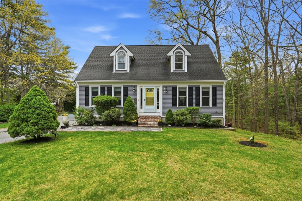 18 W End Way, Norwell, Massachusetts, 3 Bedrooms Bedrooms, 8 Rooms Rooms,1.5 BathroomsBathrooms,Residential,For Sale,W End Way,73516665