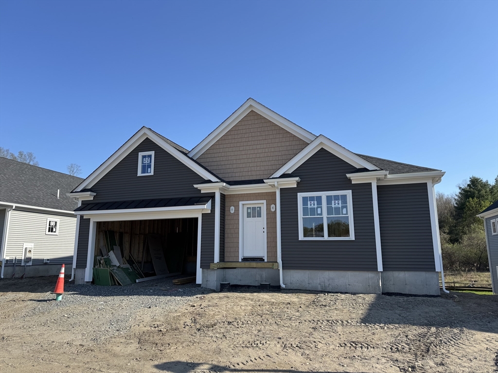 31 Cutter Drive, Easton, Massachusetts, 3 Bedrooms Bedrooms, 6 Rooms Rooms,2.5 BathroomsBathrooms,Residential,For Sale,Cutter Drive,73516517