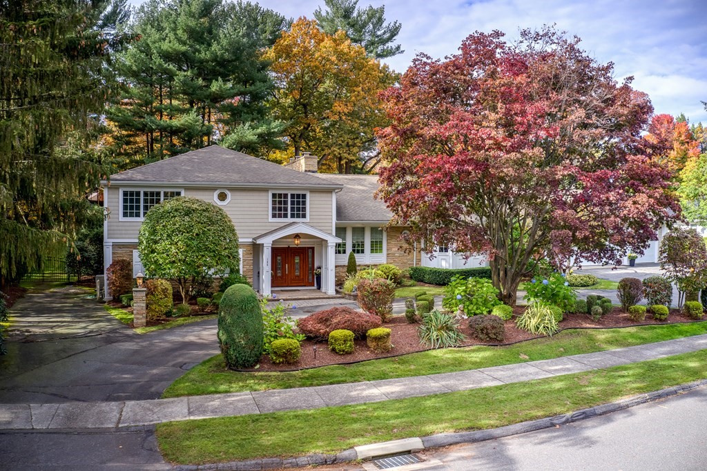 186 Tanglewood Drive, Longmeadow, Massachusetts, 5 Bedrooms Bedrooms, 11 Rooms Rooms,4.5 BathroomsBathrooms,Residential,For Sale,Tanglewood Drive,73516518