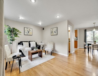 11 Beth Cir, Acton, Massachusetts, 2 Bedrooms Bedrooms, 6 Rooms Rooms,1.5 BathroomsBathrooms,Residential,For Sale,Beth Cir,73516680