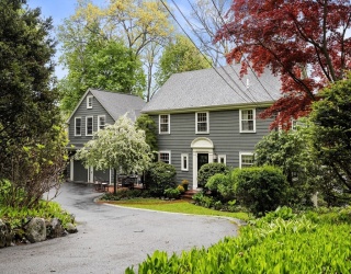 331 Mystic St, Arlington, Massachusetts, 4 Bedrooms Bedrooms, 14 Rooms Rooms,4.5 BathroomsBathrooms,Residential,For Sale,Mystic St,73516690