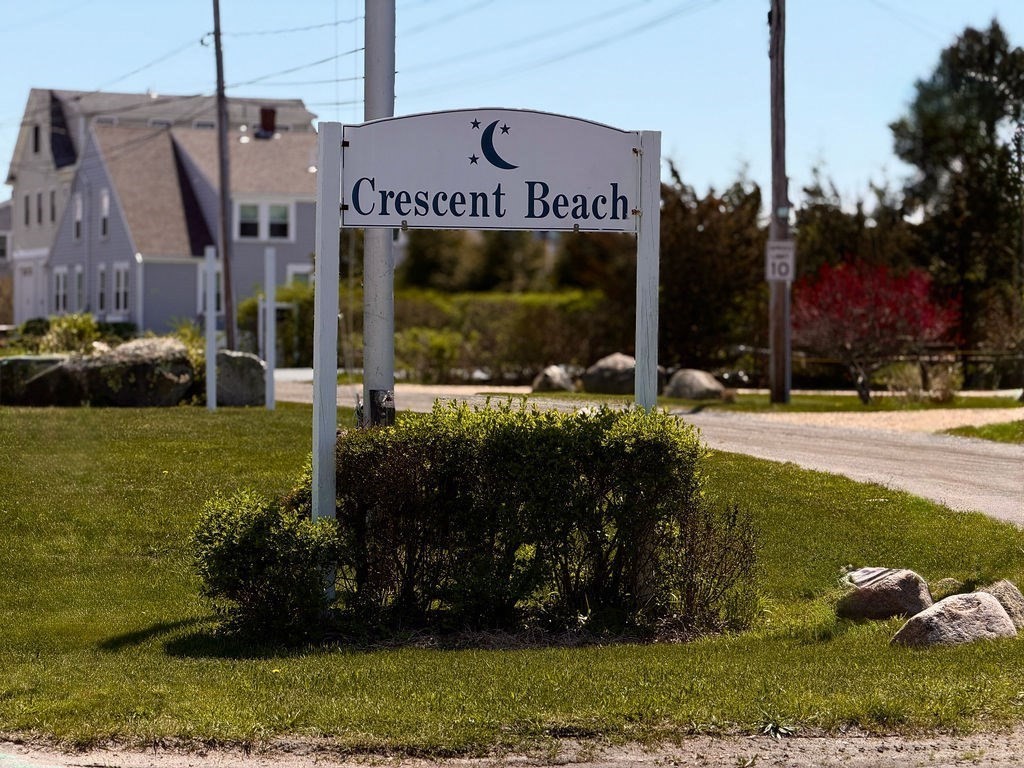 17 Island St, Mattapoisett, Massachusetts, 3 Bedrooms Bedrooms, 5 Rooms Rooms,1 BathroomBathrooms,Residential,For Sale,Island St,73516456