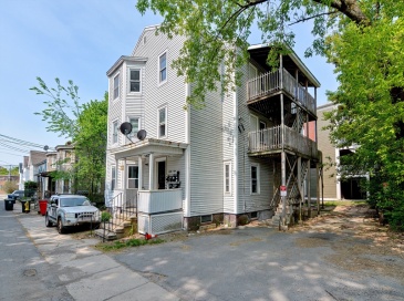 28 Prescott St, Leominster, Massachusetts, 9 Bedrooms Bedrooms, 22 Rooms Rooms,8 BathroomsBathrooms,Residential Income,For Sale,Prescott St,73516843