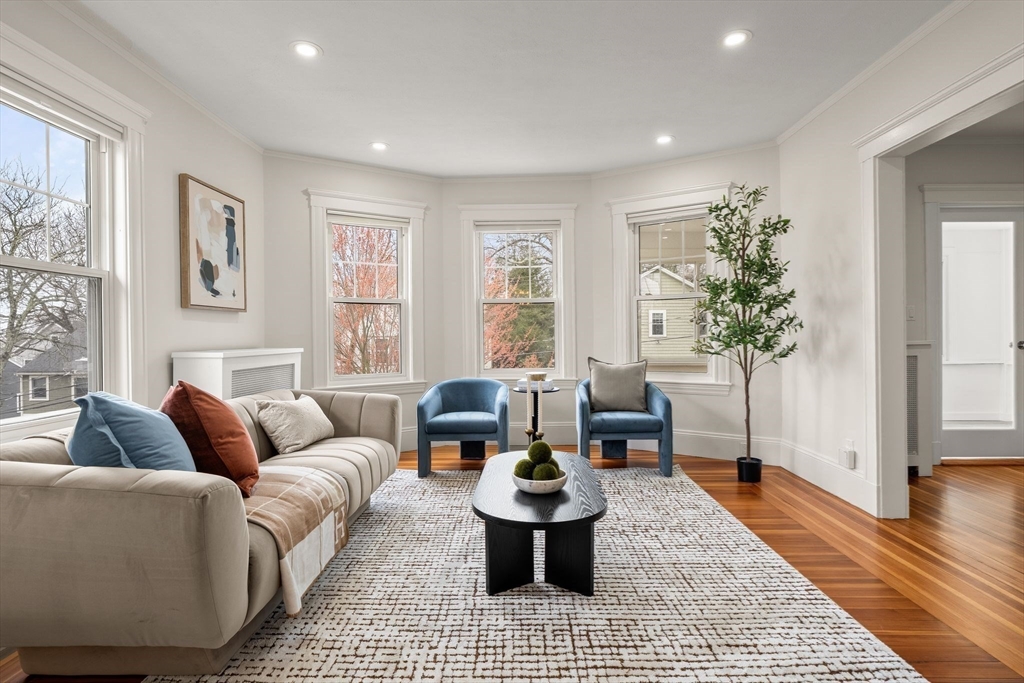 37 Fountain Road, Arlington, Massachusetts, 5 Bedrooms Bedrooms, 14 Rooms Rooms,3.5 BathroomsBathrooms,Residential,For Sale,Fountain Road,73497466
