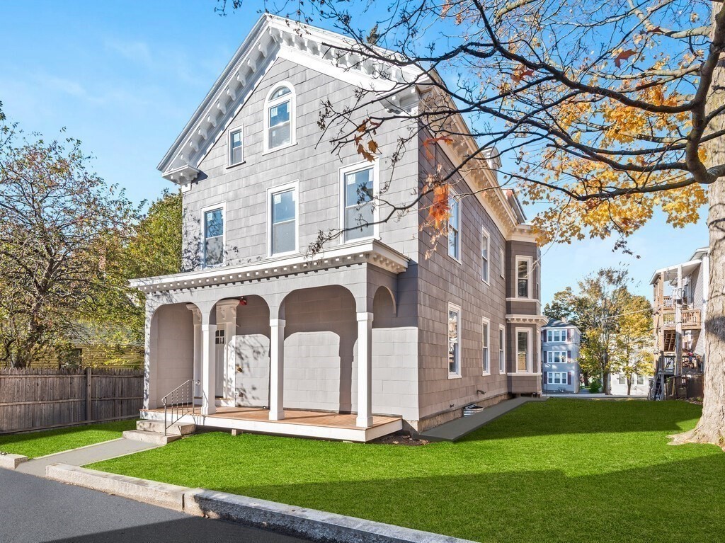 42 William St, Worcester, Massachusetts, 2 Bedrooms Bedrooms, 5 Rooms Rooms,1 BathroomBathrooms,Residential Lease,For Rent,William St,73477548