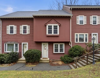 3 Apple Ridge Road, Maynard, Massachusetts, 2 Bedrooms Bedrooms, 6 Rooms Rooms,1.5 BathroomsBathrooms,Residential,For Sale,Apple Ridge Road,73492221