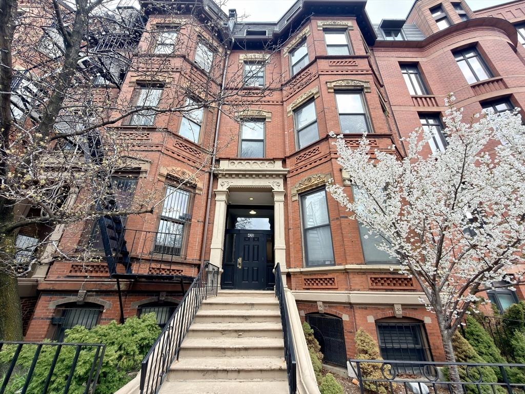 420 Mass Ave, Boston, Massachusetts, 3 Bedrooms Bedrooms, 4 Rooms Rooms,1 BathroomBathrooms,Residential Lease,For Rent,Mass Ave,73516901