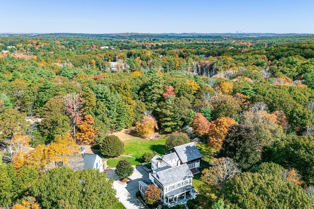 70 Wilsondale St, Dover, Massachusetts, 6 Bedrooms Bedrooms, 15 Rooms Rooms,7 BathroomsBathrooms,Residential,For Sale,Wilsondale St,73516907