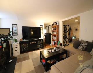 118 Babcock St, Brookline, Massachusetts, 2 Bedrooms Bedrooms, 5 Rooms Rooms,1 BathroomBathrooms,Residential Lease,For Rent,Babcock St,73516932