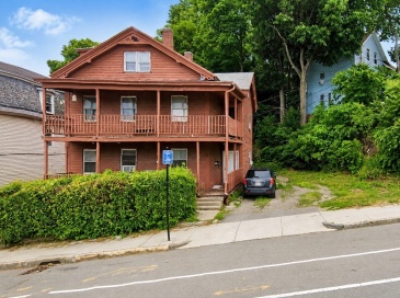 9 Winthrop, Worcester, Massachusetts, 9 Bedrooms Bedrooms, 15 Rooms Rooms,3 BathroomsBathrooms,Residential Income,For Sale,Winthrop,73516935