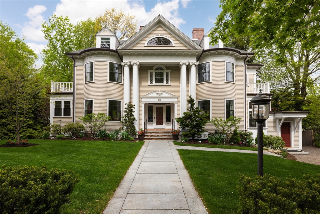 50 Sumner Road, Brookline, Massachusetts, 5 Bedrooms Bedrooms, 15 Rooms Rooms,5.5 BathroomsBathrooms,Residential,For Sale,Sumner Road,73516969