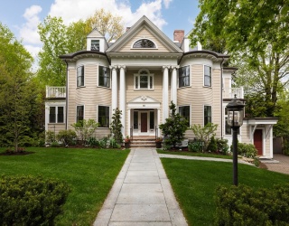 50 Sumner Road, Brookline, Massachusetts, 5 Bedrooms Bedrooms, 15 Rooms Rooms,5.5 BathroomsBathrooms,Residential,For Sale,Sumner Road,73516969