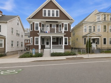 130 Summer St, Somerville, Massachusetts, 6 Bedrooms Bedrooms, 18 Rooms Rooms,4 BathroomsBathrooms,Residential Income,For Sale,Summer St,73517002