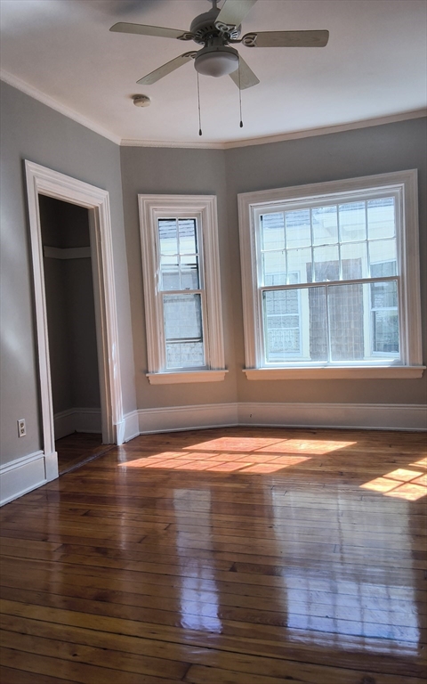 92 Campbell St, New Bedford, Massachusetts, 2 Bedrooms Bedrooms, 5 Rooms Rooms,1 BathroomBathrooms,Residential Lease,For Rent,Campbell St,73517213