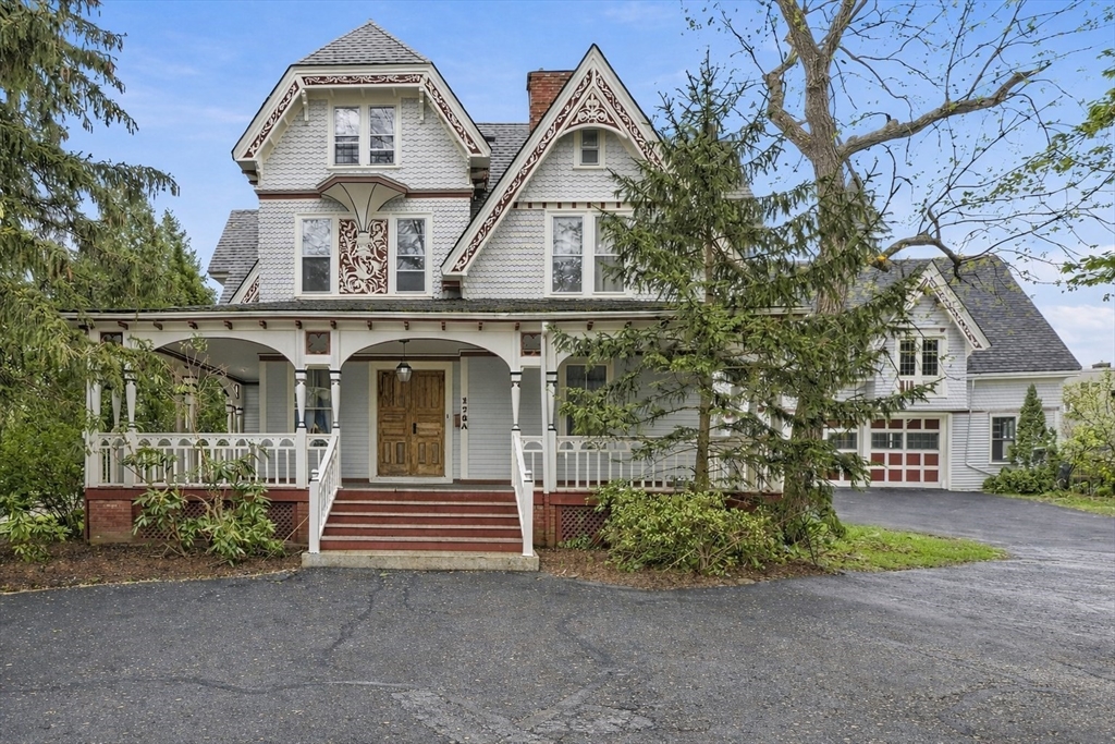 178 South Main Street, Attleboro, Massachusetts, 5 Bedrooms Bedrooms, 10 Rooms Rooms,4 BathroomsBathrooms,Residential Income,For Sale,South Main Street,73517005