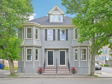 18 Balcomb St, Salem, Massachusetts, 4 Bedrooms Bedrooms, 7 Rooms Rooms,3 BathroomsBathrooms,Residential,For Sale,Balcomb St,73517251