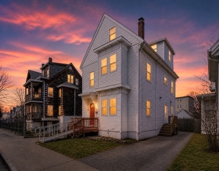 33 Columbia, Brockton, Massachusetts, 6 Bedrooms Bedrooms, 11 Rooms Rooms,3 BathroomsBathrooms,Residential Income,For Sale,Columbia,73517254
