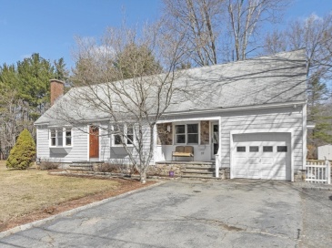 17 Drexel Drive, Chelmsford, Massachusetts, 4 Bedrooms Bedrooms, 10 Rooms Rooms,2 BathroomsBathrooms,Residential,For Sale,Drexel Drive,73488476