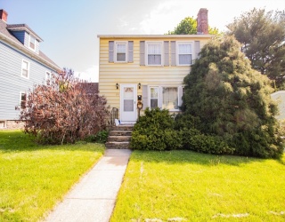 238 May St, Worcester, Massachusetts, 3 Bedrooms Bedrooms, 6 Rooms Rooms,1 BathroomBathrooms,Residential Lease,For Rent,May St,73517064