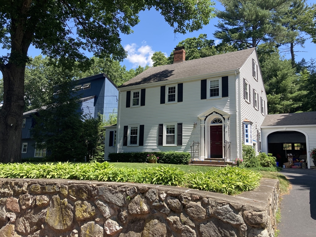 19 Downing Rd, Lexington, Massachusetts, 4 Bedrooms Bedrooms, 7 Rooms Rooms,1.5 BathroomsBathrooms,Residential Lease,For Rent,Downing Rd,73517150